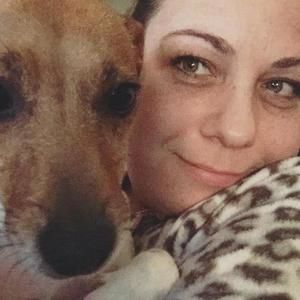 Meet your Posher, Leah